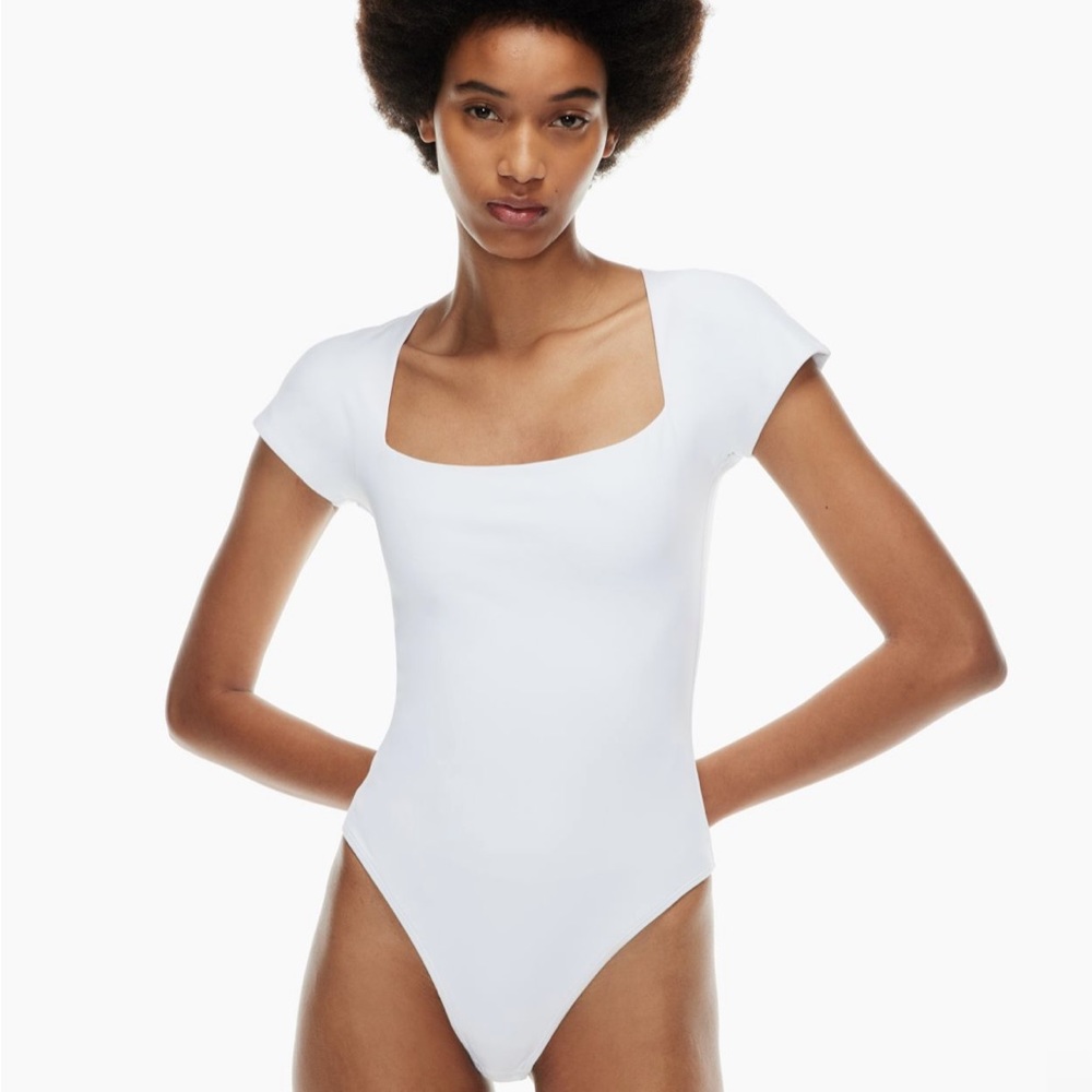 Aritzia straight neck bodysuit short sleeve